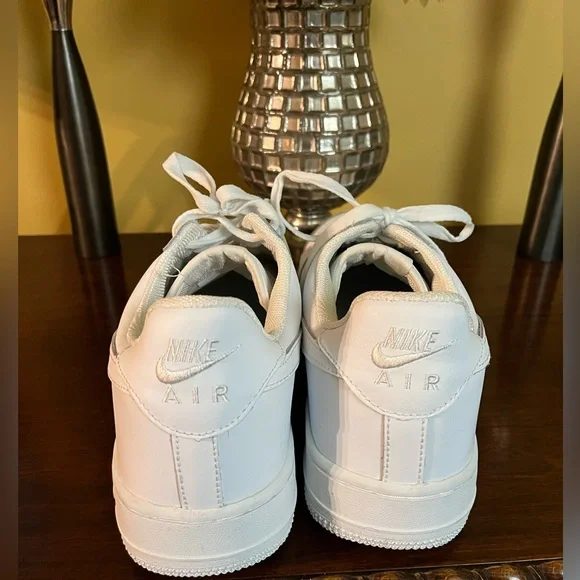 🔥Nike Air Force 1 ‘82 Limited Low White Men’s Sneakers! Great condition! Size:12 - Picture 7 of 9